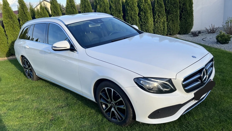 Mercedes-Benz Klasa E cena 89900 przebieg: 158789, rok produkcji 2016 z Ciechocinek małe 121